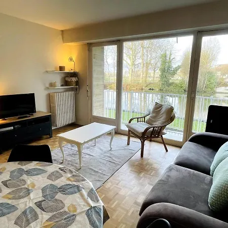 Tableau Vue Exceptionnelle Sur L'orne Apartment